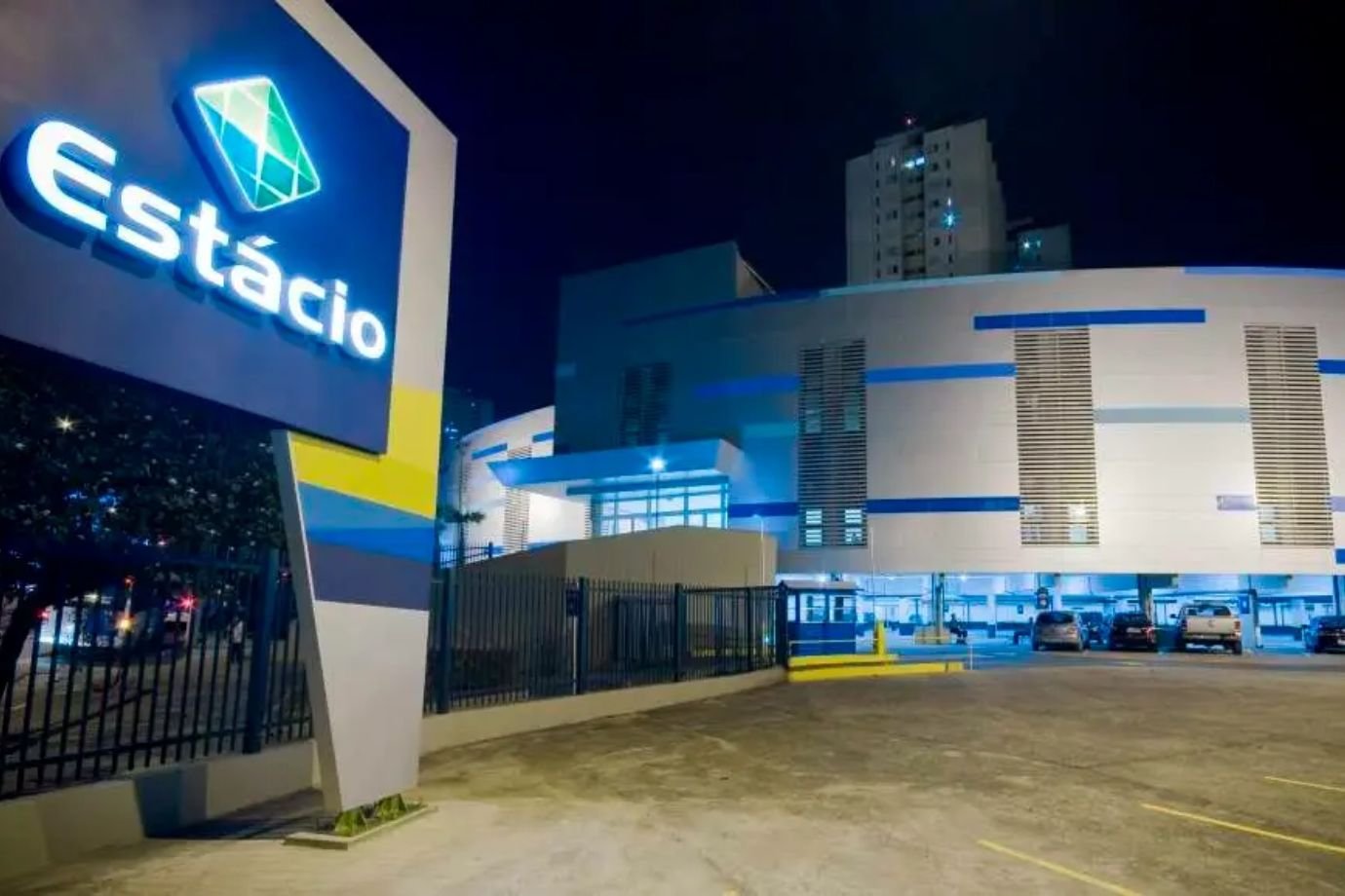 Yduqs projeta lucro líquido por ação entre R$ 1,70 e R$ 2,00 em 2025
