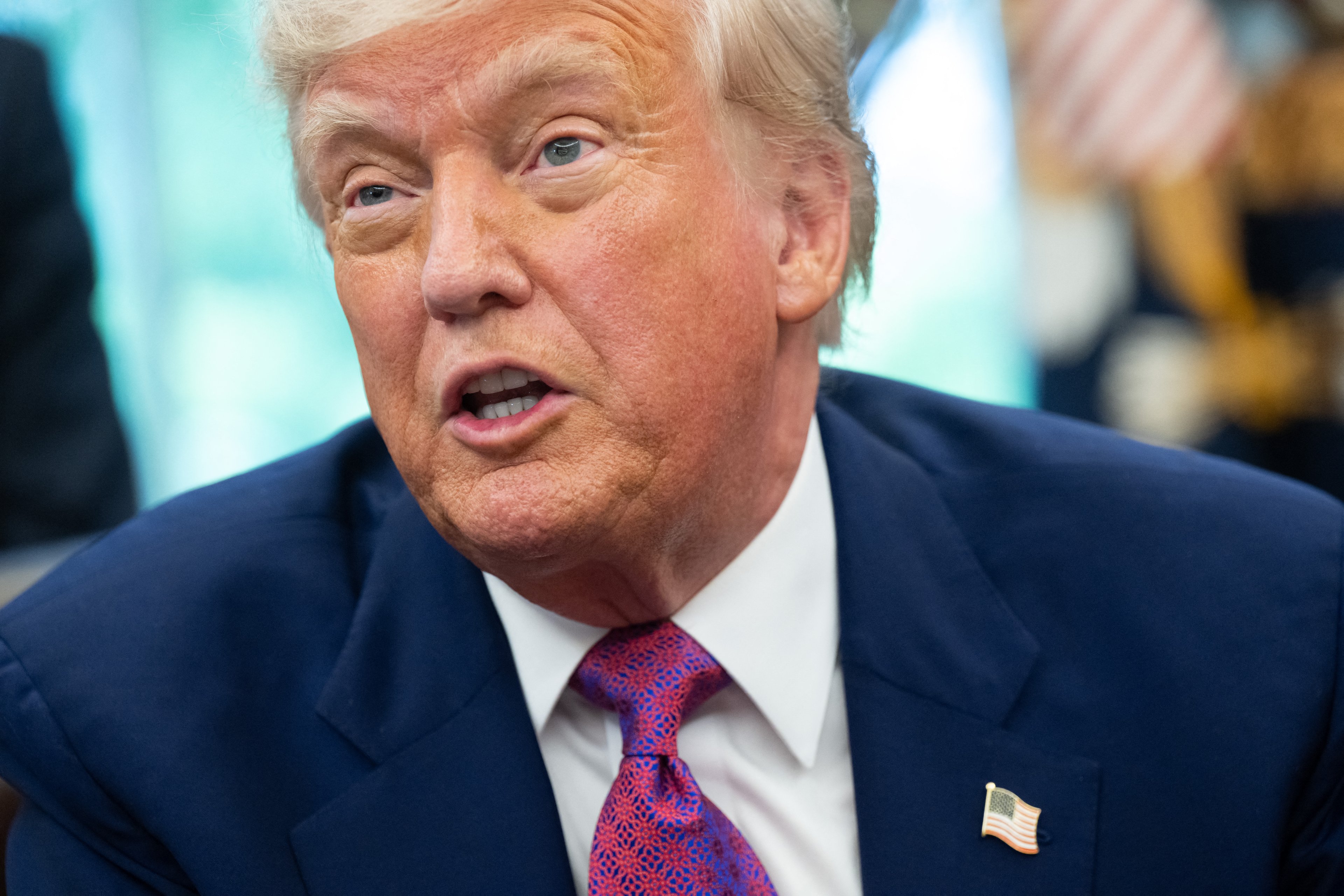 Trump diz que Fed deve reduzir os juros como Europa e China já fizeram