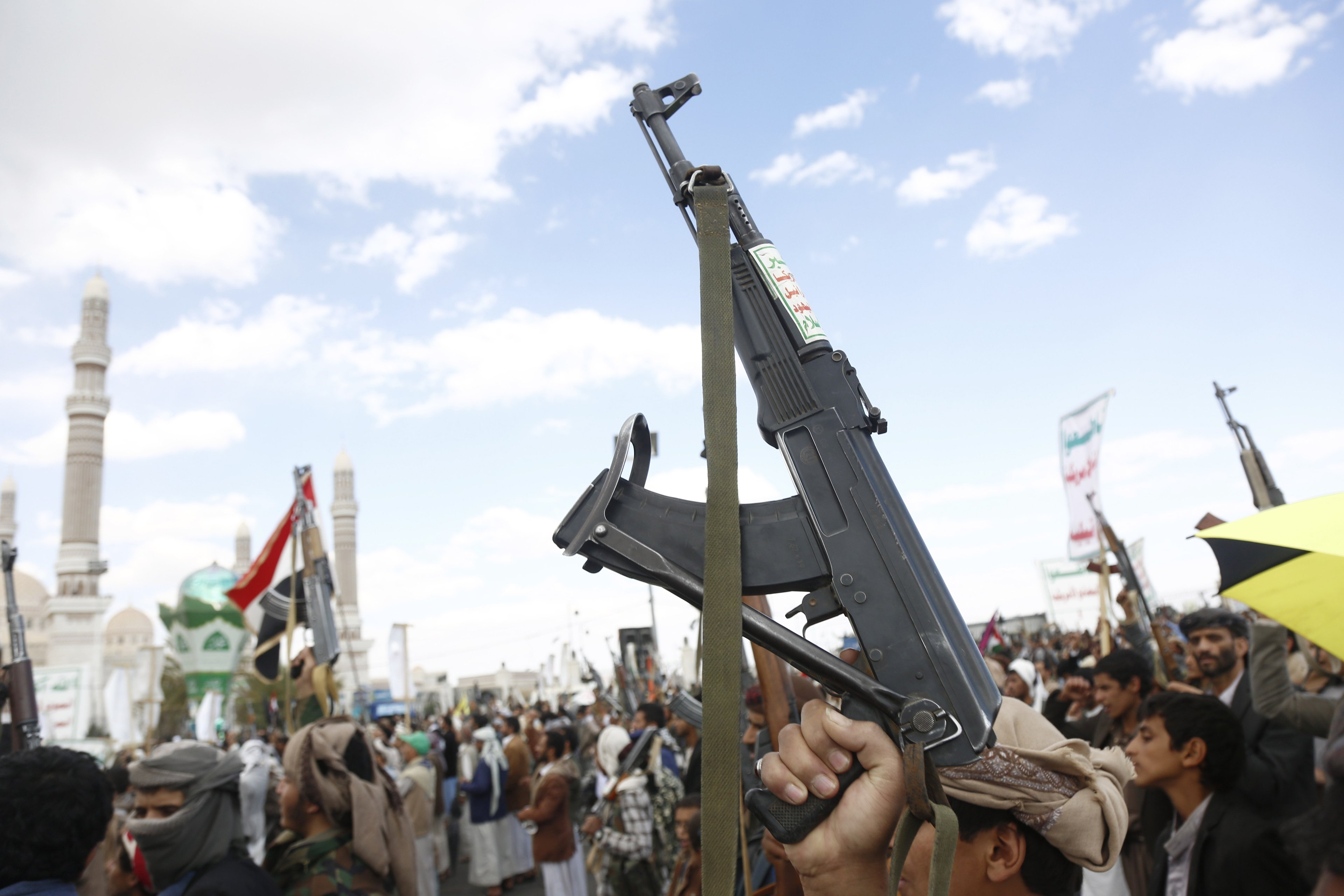 Houthis reivindicam terceiro ataque com mísseis contra aeroporto de Tel Aviv