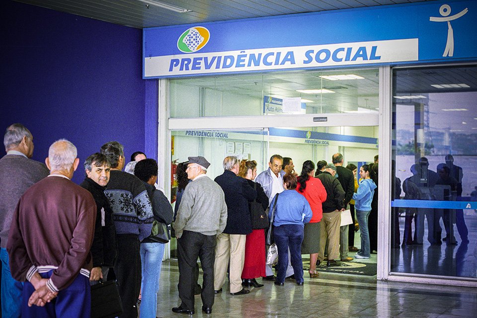 INSS recebeu 480,6 mil pedidos de devolução de descontos no primeiro dia para solicitações