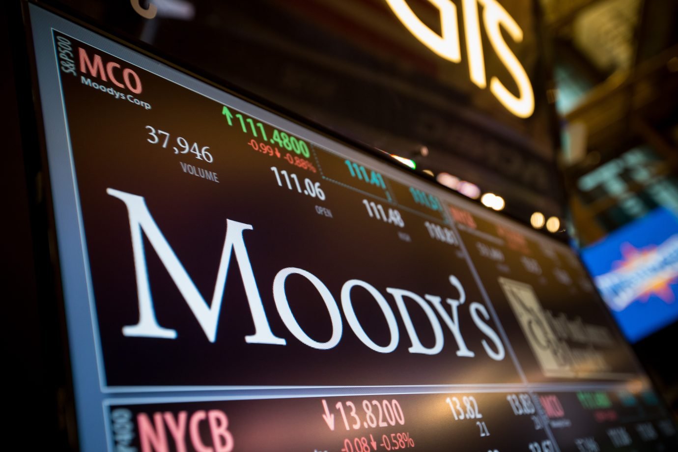 Moody's rebaixa nota dos EUA, que deixa de ser 'AAA', por causa do aumento da dívida pública