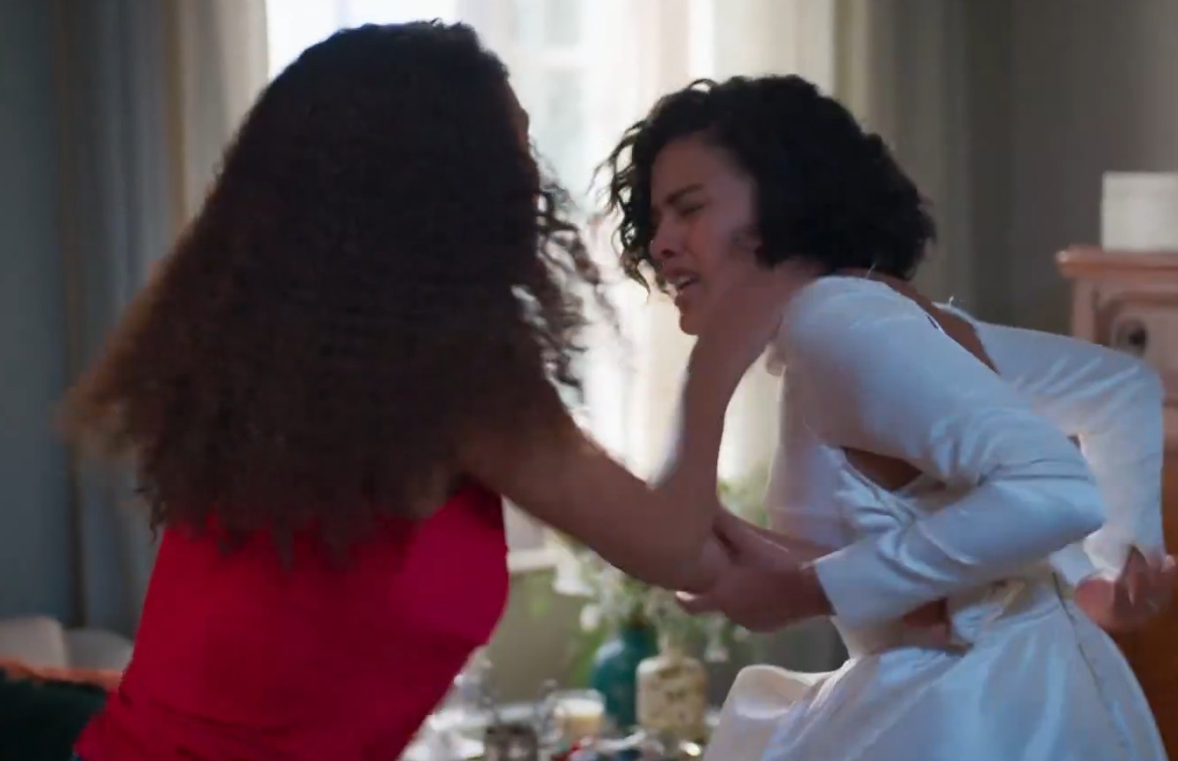 Cena icônica de Raquel rasgando vestido de Maria de Fátima em 'Vale Tudo' repercute nas redes
