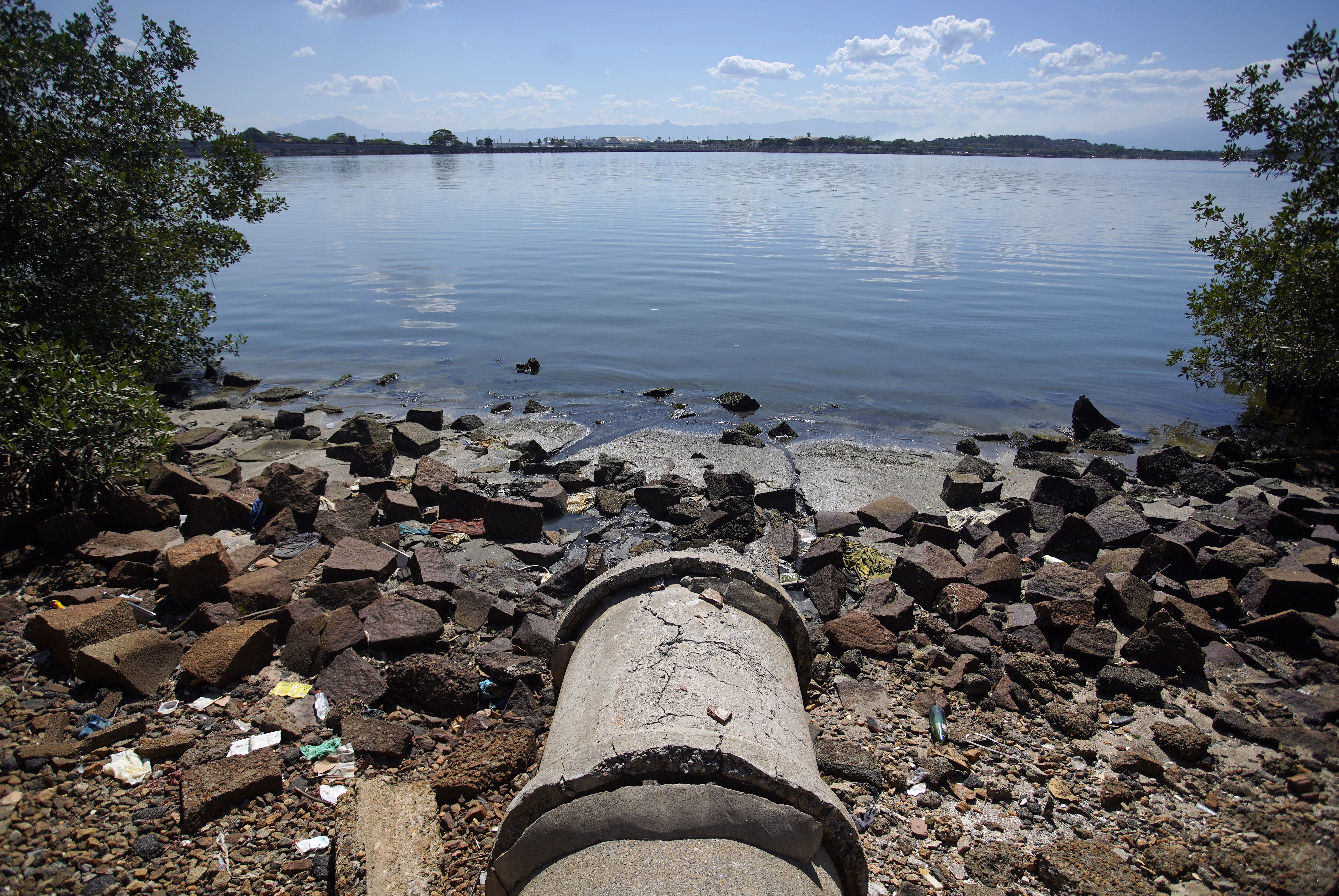 RJ tem uma cidade entre os maiores índices de saneamento do país e 4 municípios entre os piores