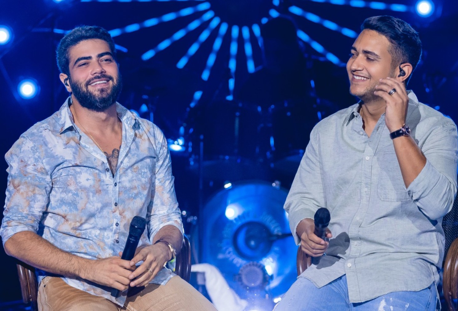 Henrique, Juliano e o mistério dos hits 'eternos'... dupla tem músicas com mais de mil dias no top 100