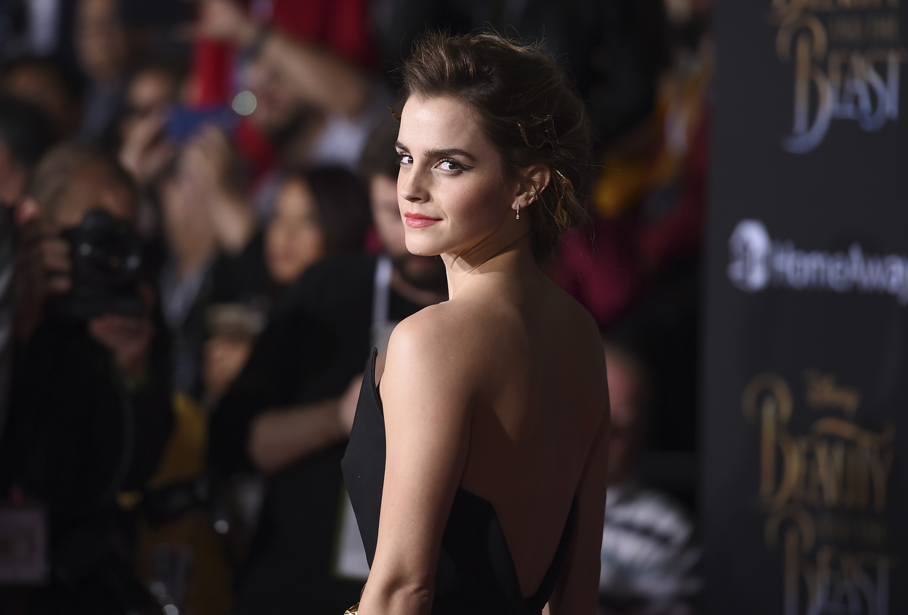 Emma Watson é proibida de dirigir por seis meses após infração por excesso de velocidade