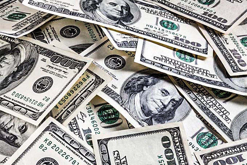 Número de bilionários nos EUA chega a 1.135, com patrimônio total de US$ 5,7 trilhões, diz estudo