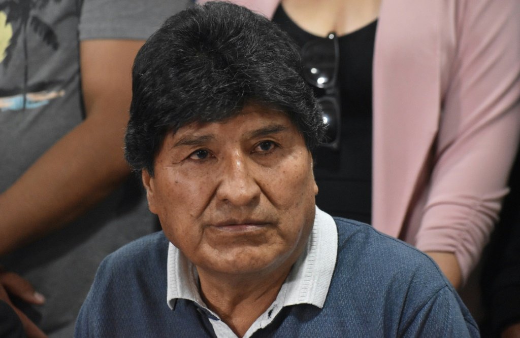 Justiça da Bolívia restitui mandado de prisão contra Evo Morales