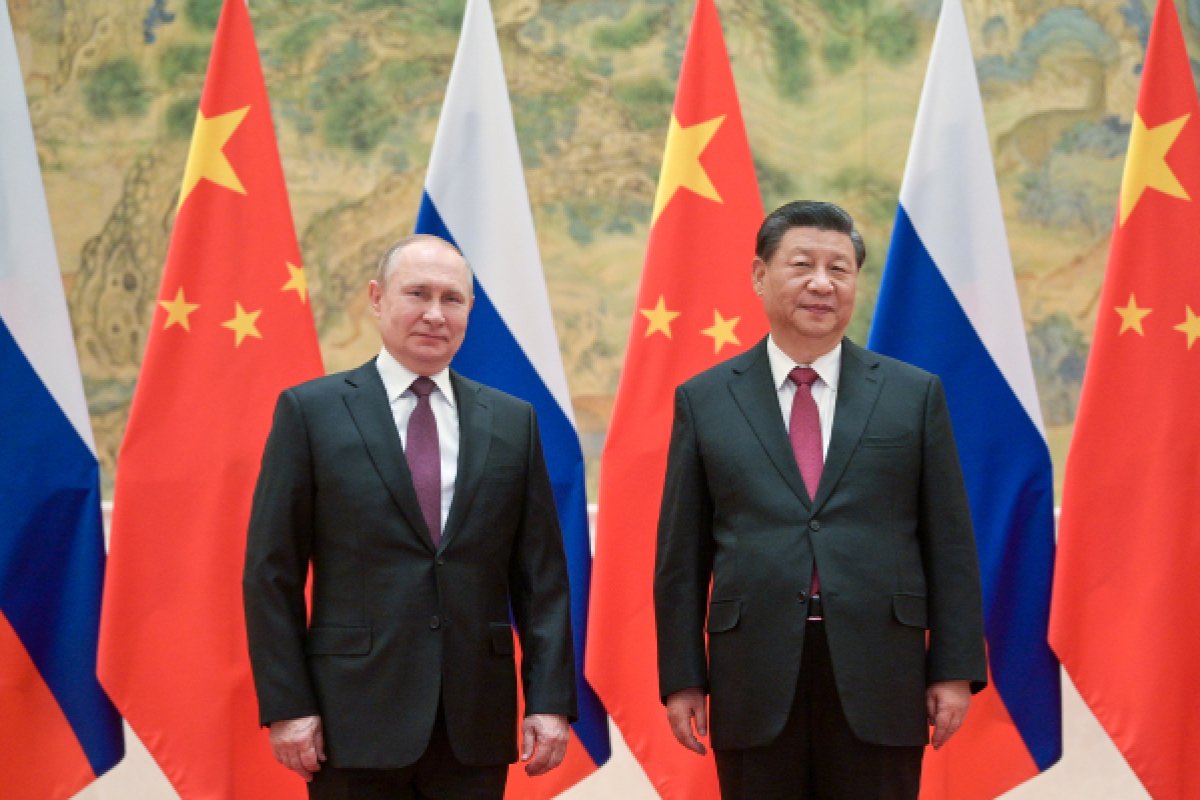China confirma viagem de Xi Jinping à Rússia para comemorar a vitória sobre o nazismo