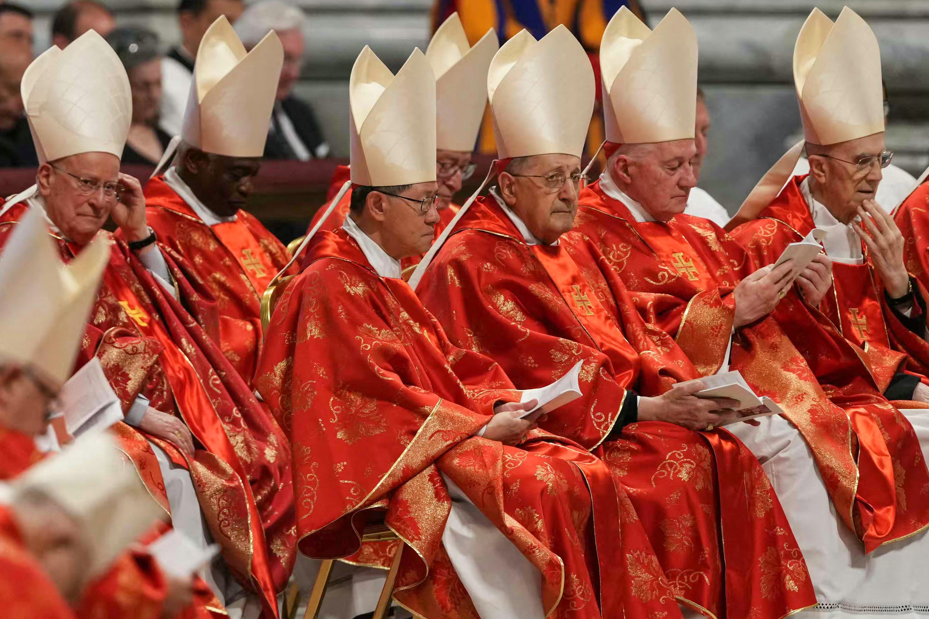 'Profecia' do fim do mundo: o que é Apocalipse 13, que ressurgiu após Papa Leão XIV ser anunciado